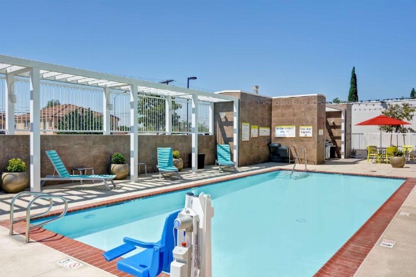 Home2 Suites by Hilton Azusa image 10